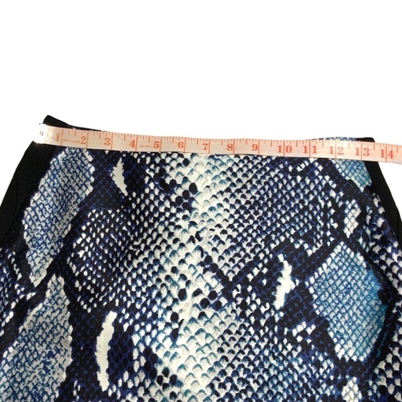DIANE von FURSTENBERG Black Python Print Wool & Silk Mae Mikado Pencil Skirt 4 - Picture 6 of 11